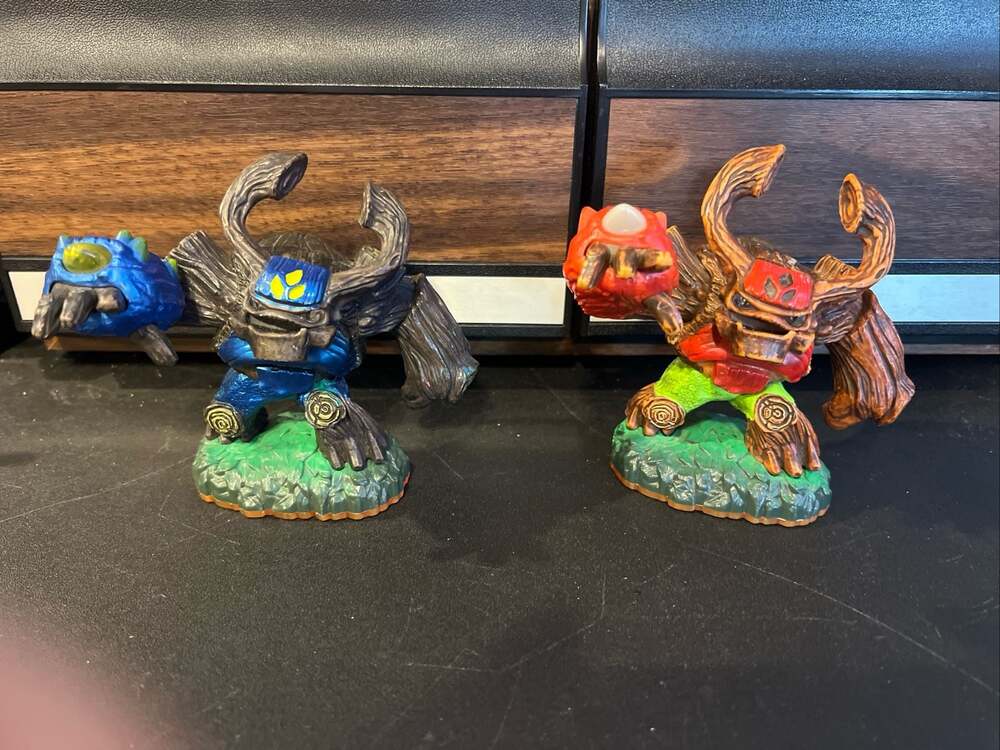 Set of 2 Activision Skylanders Giants Tree Rex Action Figures